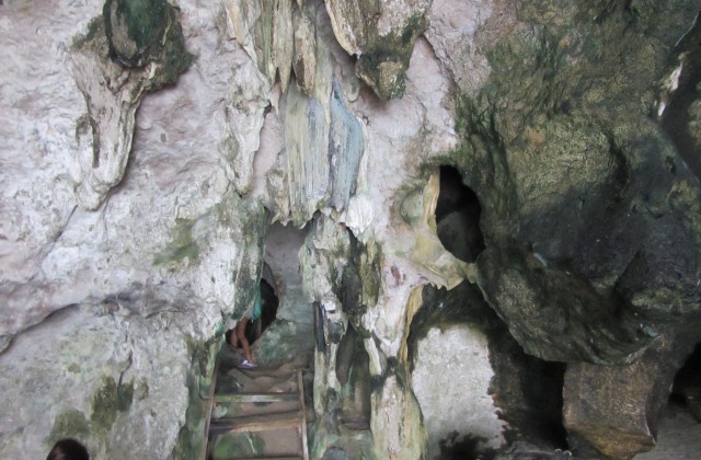 Parque Nacional Los Haitises cueva